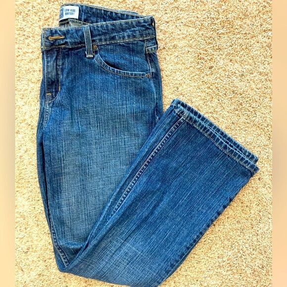 Levi’s Bootcut jeans w/stretch 10S, says lower rise - Picture 1 of 9